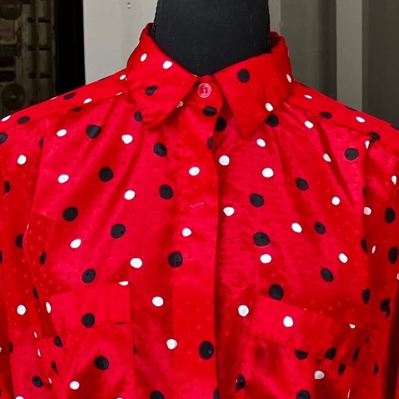 Red black-and-white silky button-down 90's top. - Picture 2 of 11